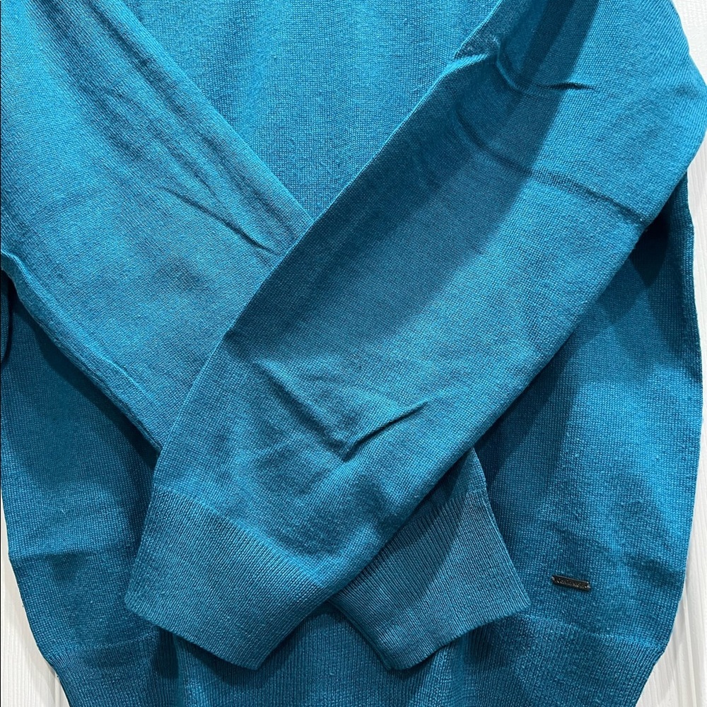 Calvin Klein V-Neck Teal Color Sweater, Medium - Picture 7 of 14